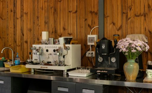 Home espresso machine compared with commercial espresso machine for coffee shop use