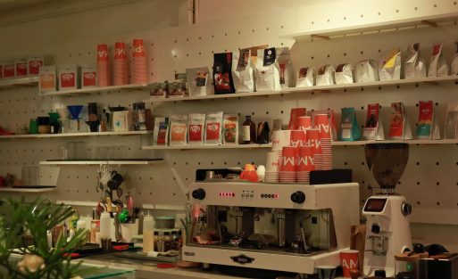 Commercial Coffee Grinder vs Home Grinder Comparison for Cafes